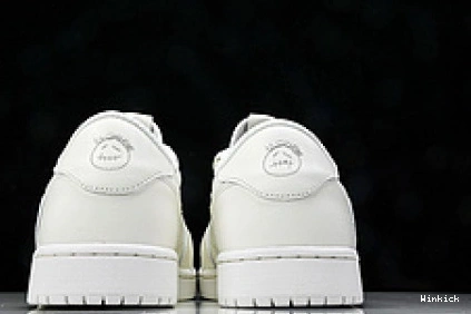 Jordan Travis x 1 Scott Air Low OG1228-111 0721